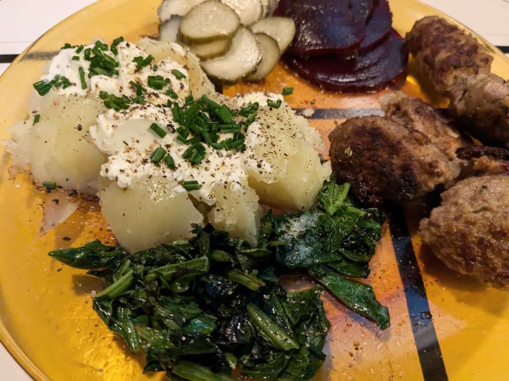 2024-08-31 Frikadeller, baked potato, sautéed spinach, pickled beets, and cucumber salad1.jpg