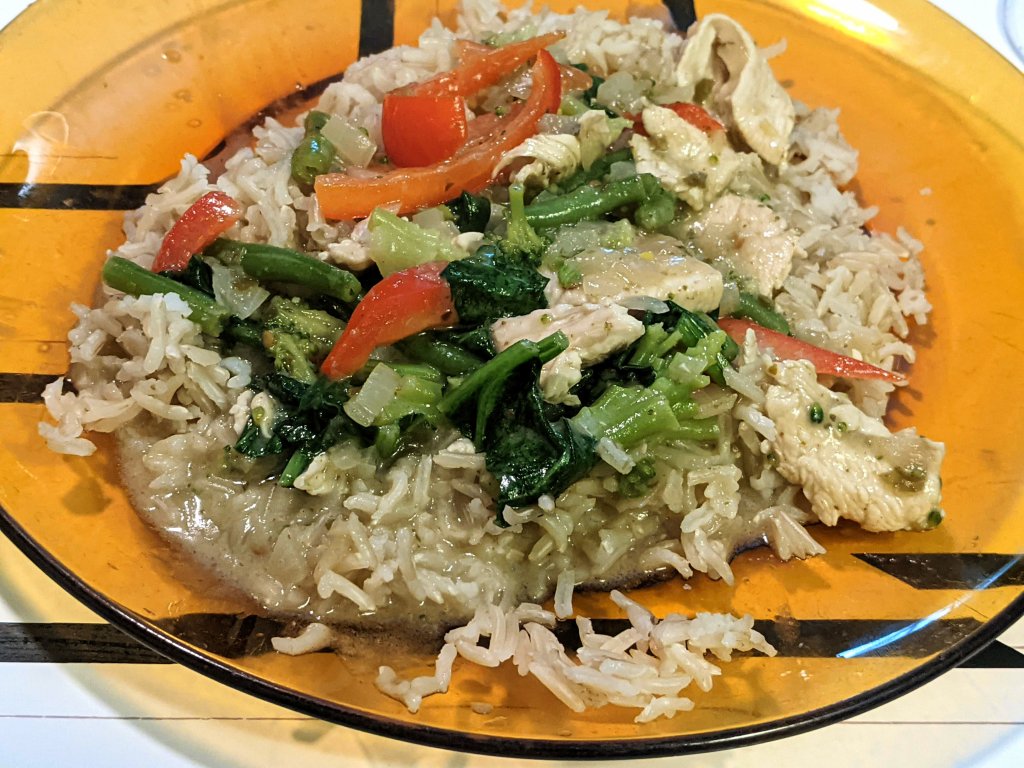 Thai green curry chicken on brown rice 2.jpg