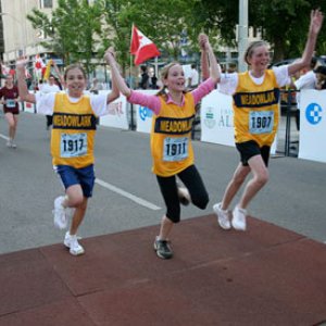 Madeleine is in the middle. They just did a 5K race (darned if I can remember what it was for!) called the Little Big Run