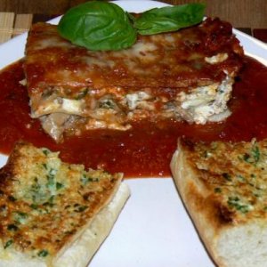 MsMofet's Baked Meat Lasagna 

http://www.discusscooking.com/forums/f20/msmofets-baked-meat-lasagna-71333.html#post986700


and 

Ms Mofet's Garlic Br