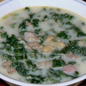 Sausage kale bean soup
