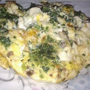 Greek Omelette - 3 eggs, ground beef, onions, spinach, feta & mozza