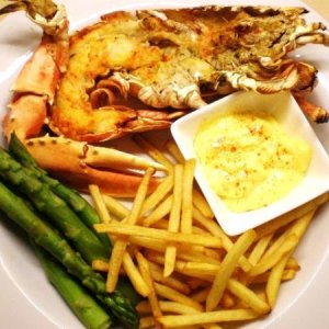 XMAS EVE LOBSTER & CHIPS 006