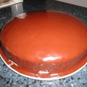 Quick and Easy Chocolate Cake with Chocolate Ganache