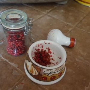 Red Peppercorns, approx. 1 tsp before grinding  20160820