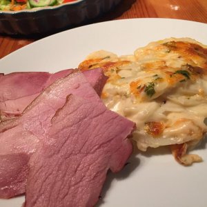 Ham, scalloped potatoes