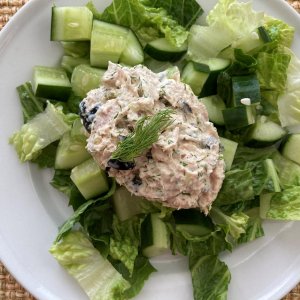 A nice Green Salad with diced Cucumbers, topped with what I'm calling my Loaded Tuna Salad: fresh Dill, Dill Pickle Relish, Onions and diced Black Oli