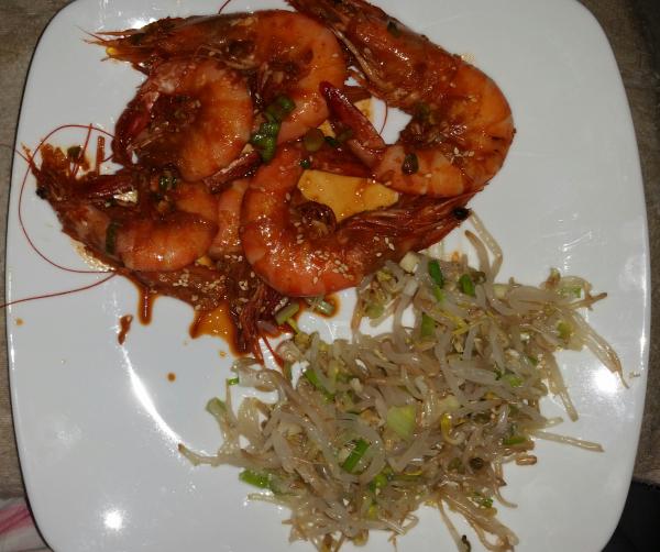 2017 01 11 17.51.35 grilled shrimp with bulgogi type dressing and bean sprout salad