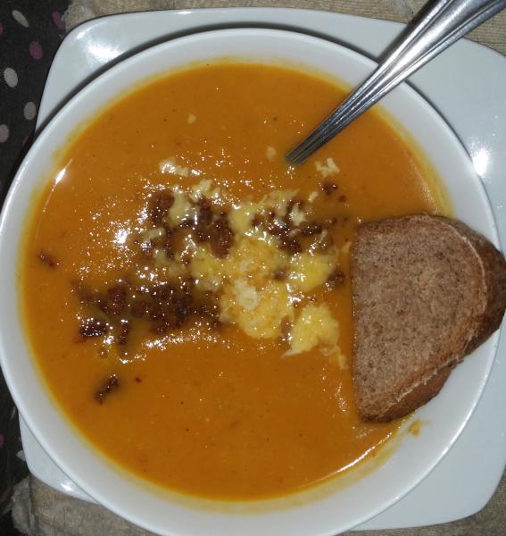 2017 01 15 18.12.31 but squash carrot sweet pot soup