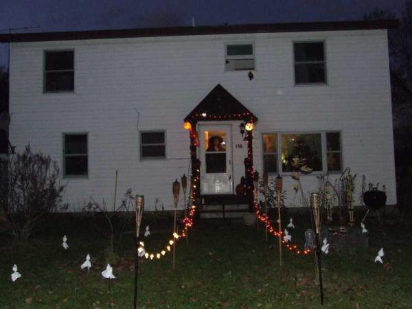 All decorated for Halloween back in 2007. What a difference a few years can make.